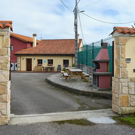 Casa De Pueblo Adosada, En La Zona Rural De Gijon. Villa Buitenkant foto