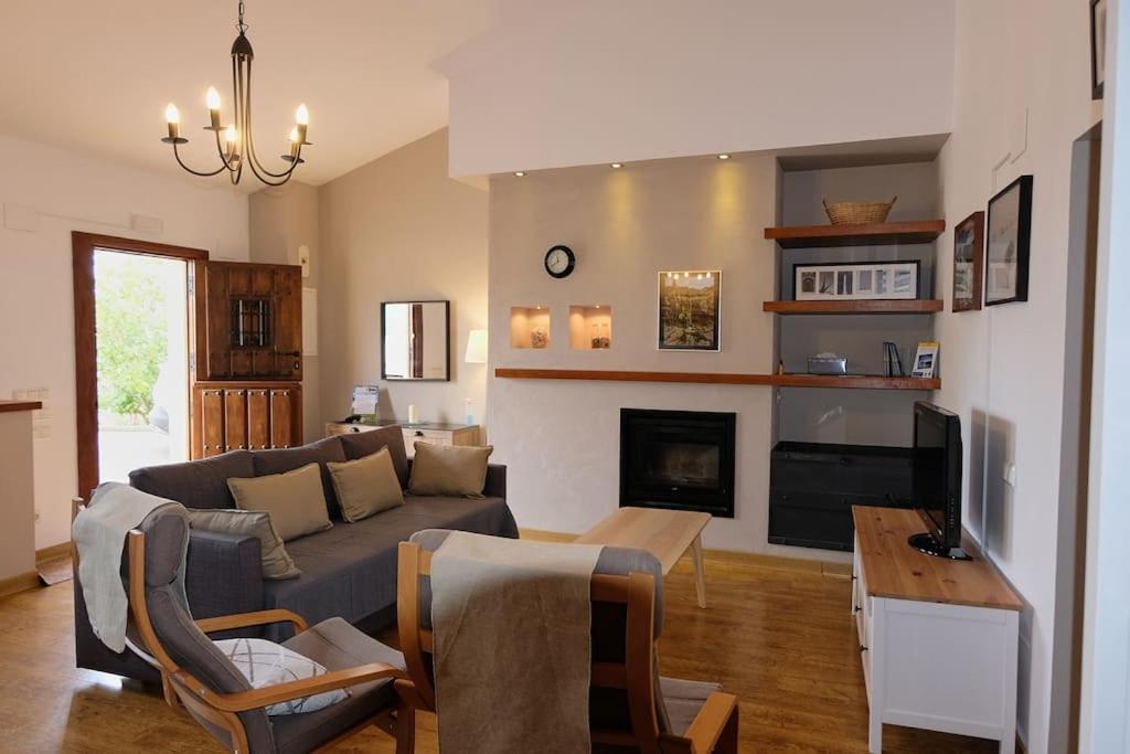 Hébergement de vacances Casa De Pueblo Adosada, En La Zona Rural De Gijon.